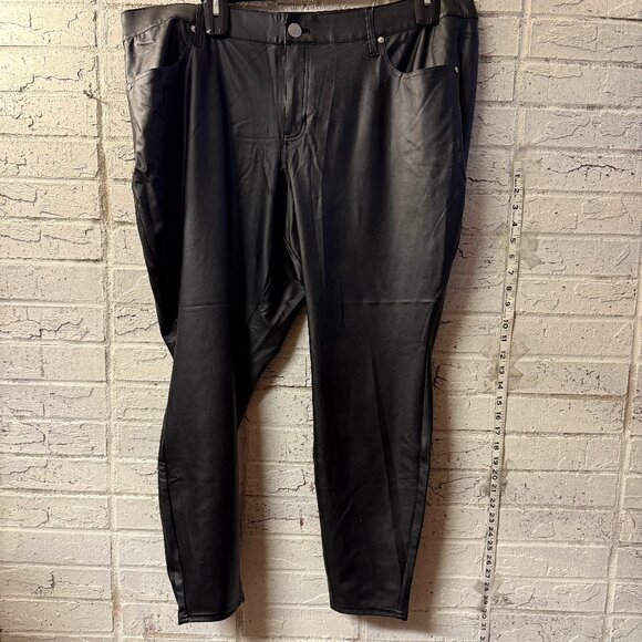 Lane Bryant Faux Leather Pants Plus Size 22P NWT Petite - Picture 2 of 11